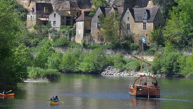 dordogne river3-med